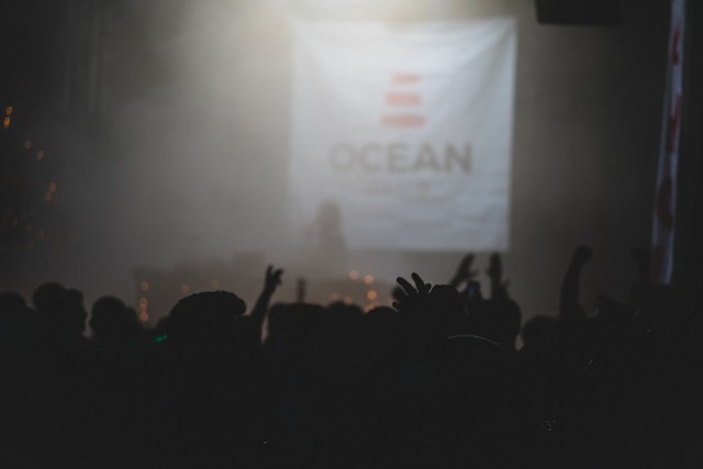 Build Brand Community